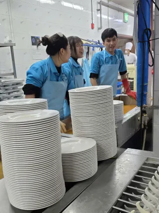 Du học sinh làm thêm tại Hàn Quốc sau khi được cấp giấy phép